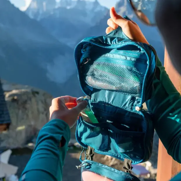 Toalettmappe Osprey UL Zip Organizer 550