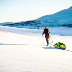 Transportpulk 155 cm med feste og snørin Fjellpulken Transporter 155 Kit Black